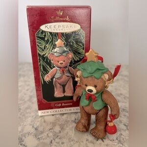 Hallmark Keepsake Gift Bearers 1999